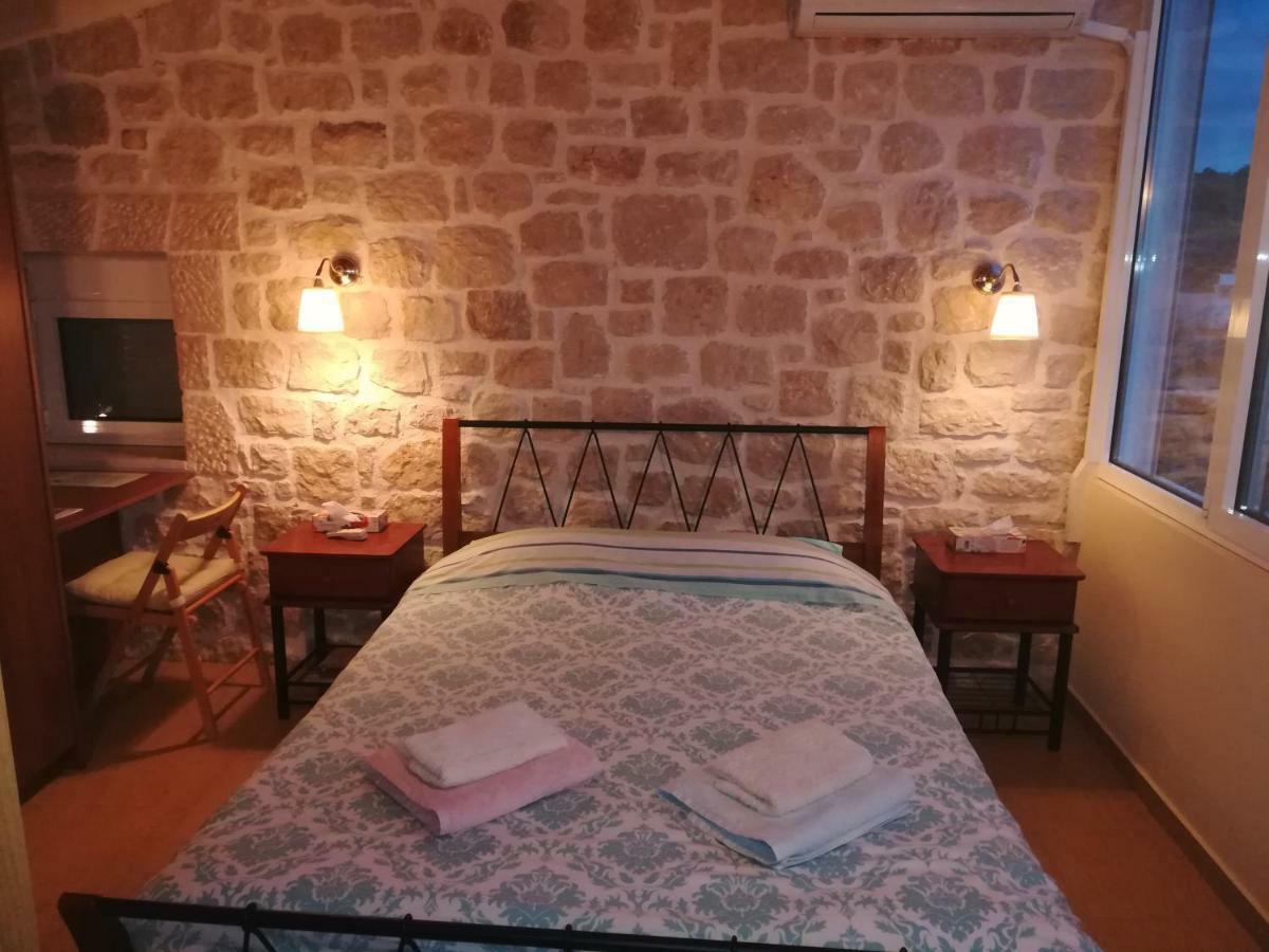 Stone House In Olive Grove Villa Tolo Ngoại thất bức ảnh